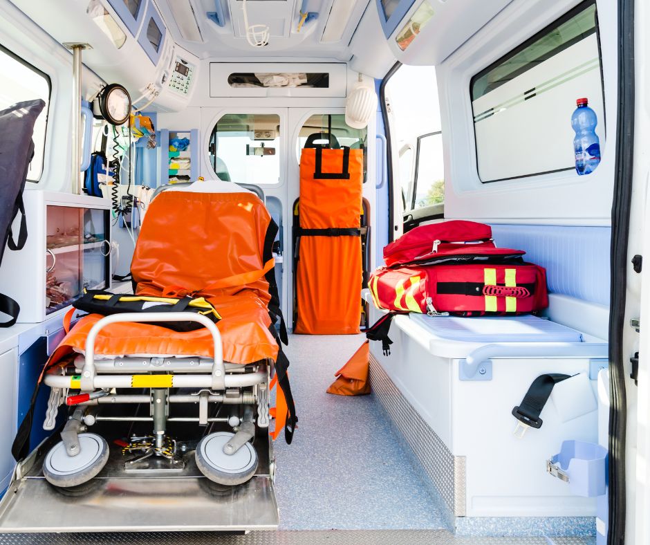 Cade in bici sul Sentiero delle Macchie, soccorso un 55enne